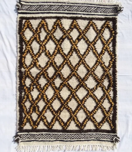 زربية تقليدية من الصوف....الكمية محدودة... tapis traditionnel
