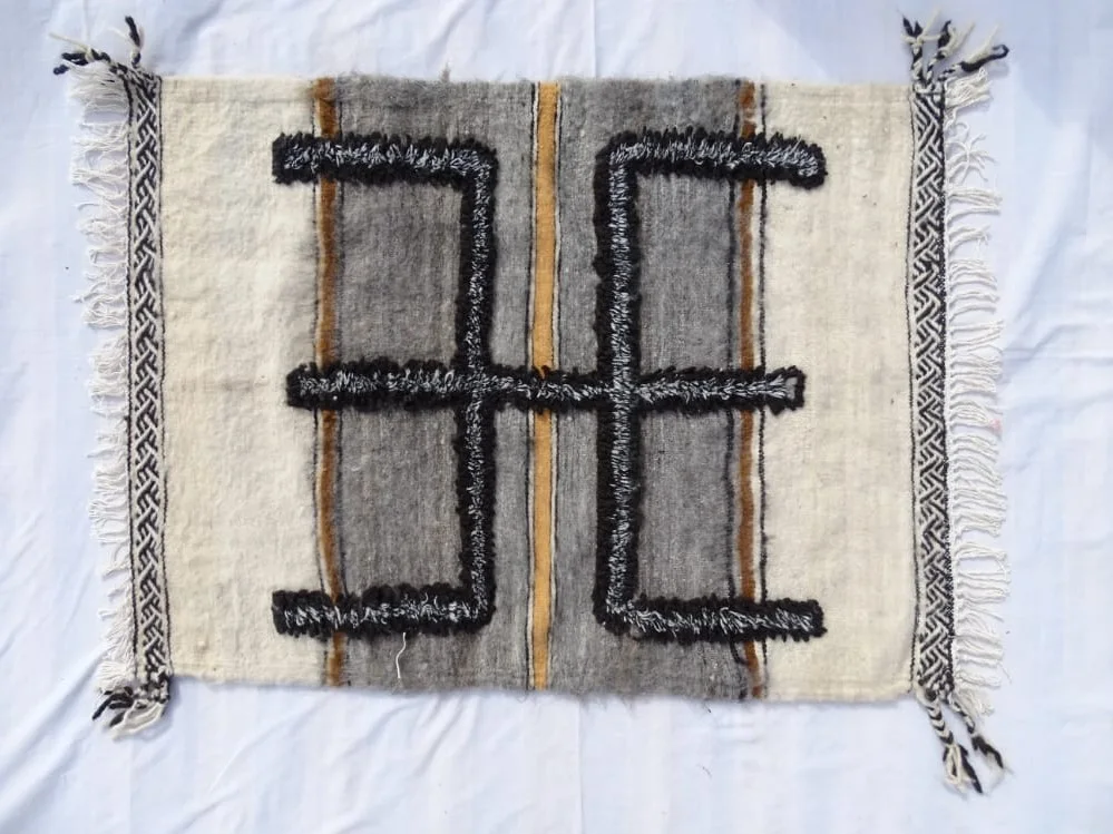 زربية تقليدية من الصوف....الكمية محدودة... tapis traditionnel