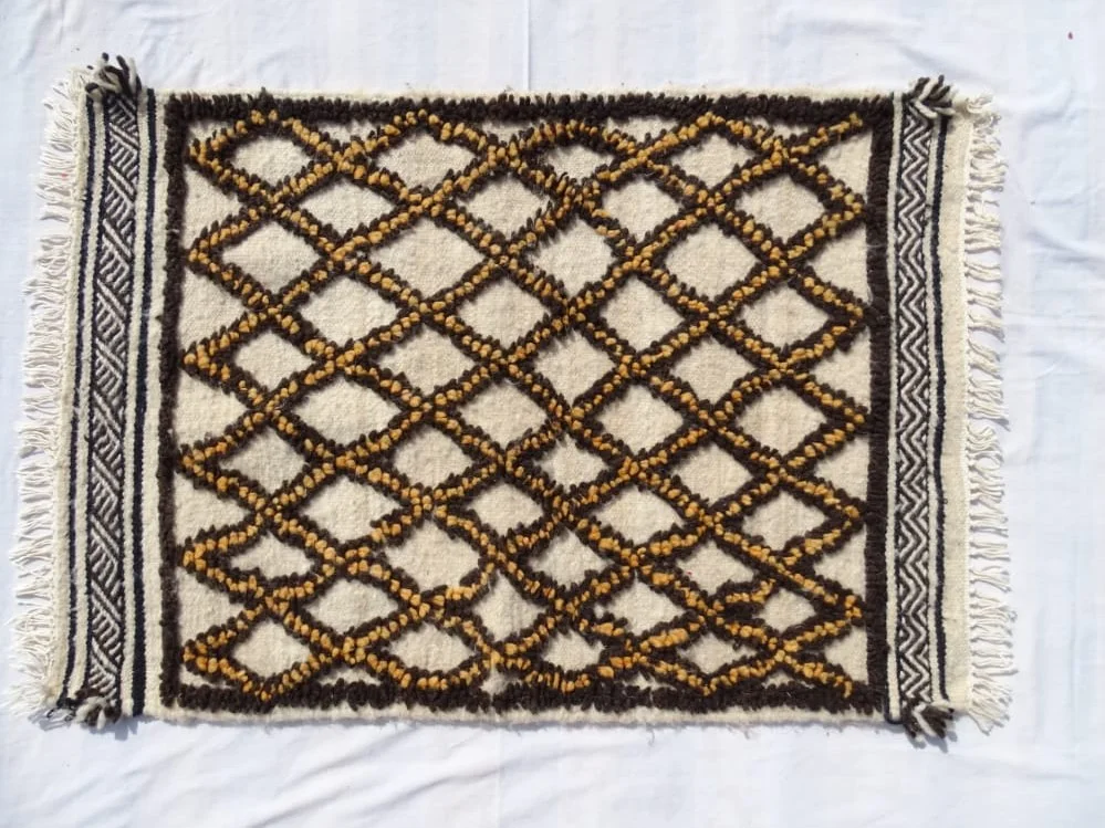 زربية تقليدية من الصوف....الكمية محدودة... tapis traditionnel