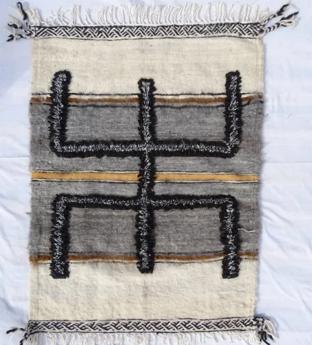 زربية تقليدية من الصوف....الكمية محدودة... tapis traditionnel