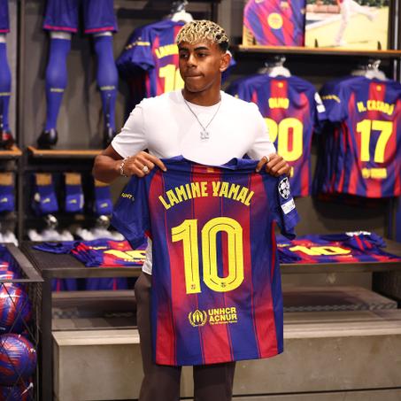 yamal barcelomna jersey 2025