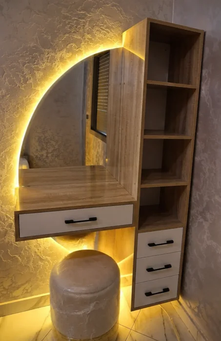 ✨ Table de maquillage avec miroir LED intégré ✨