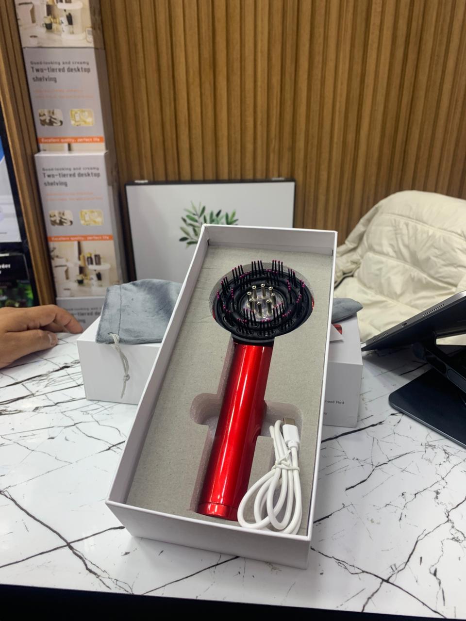 Brosse de massage électrique pour cuir chevelu - Lumière rouge - Massage du cuir chevelu 4 en 1 - Multifonction