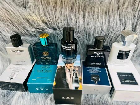 مجموعة  خمس عطور أنيقة بثمن واحد