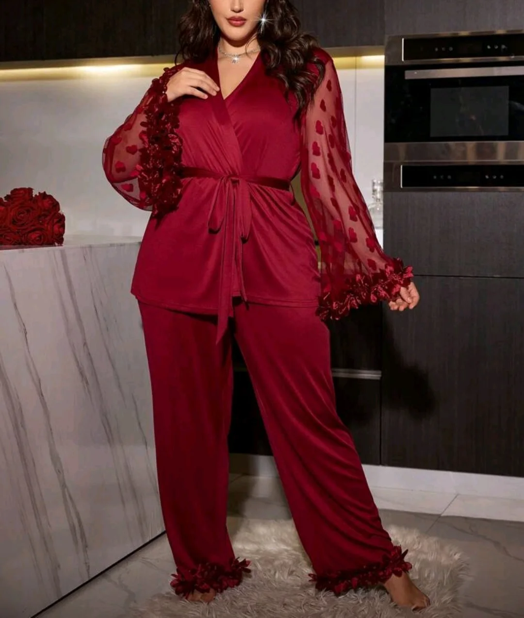 Peignoir satin bordeaux manches tulle