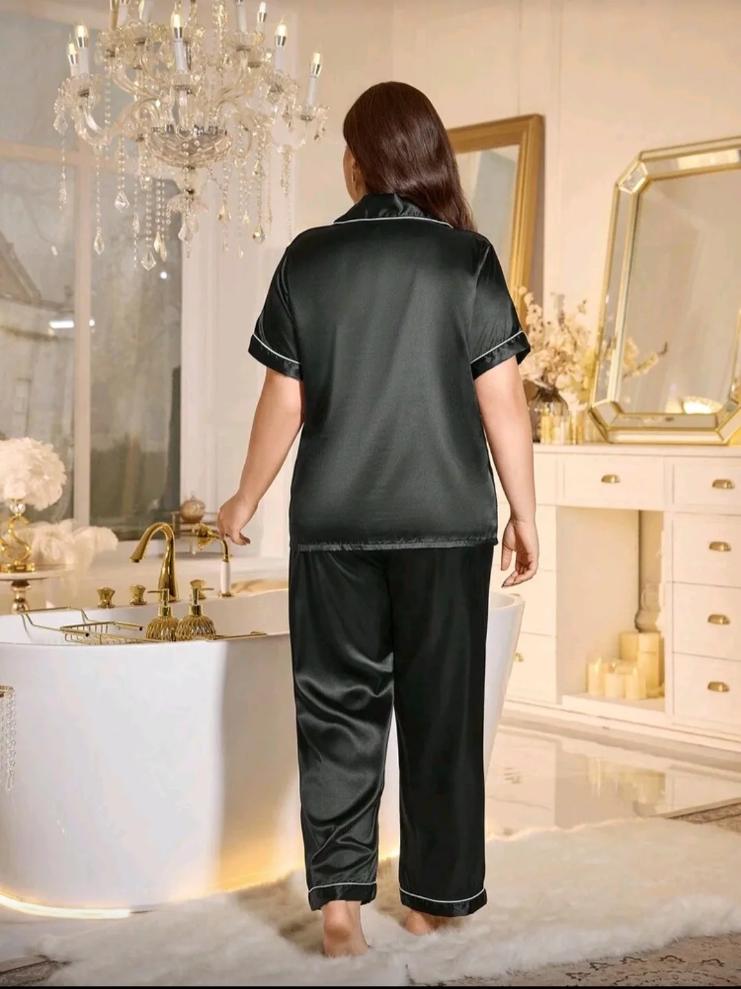 Pyjama satin noir manches courtes