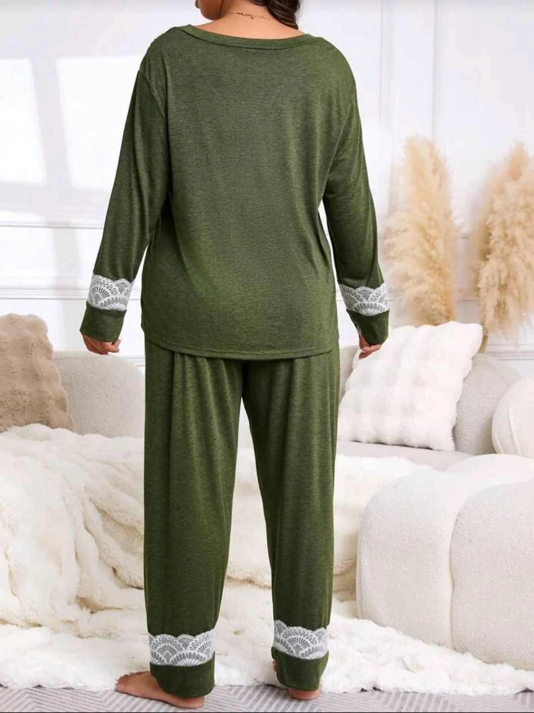 Pyjama vert kaki dentelle