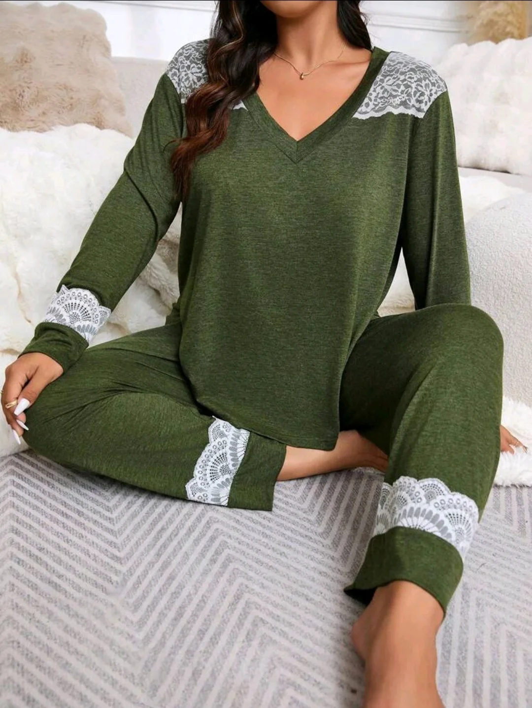 Pyjama vert kaki dentelle