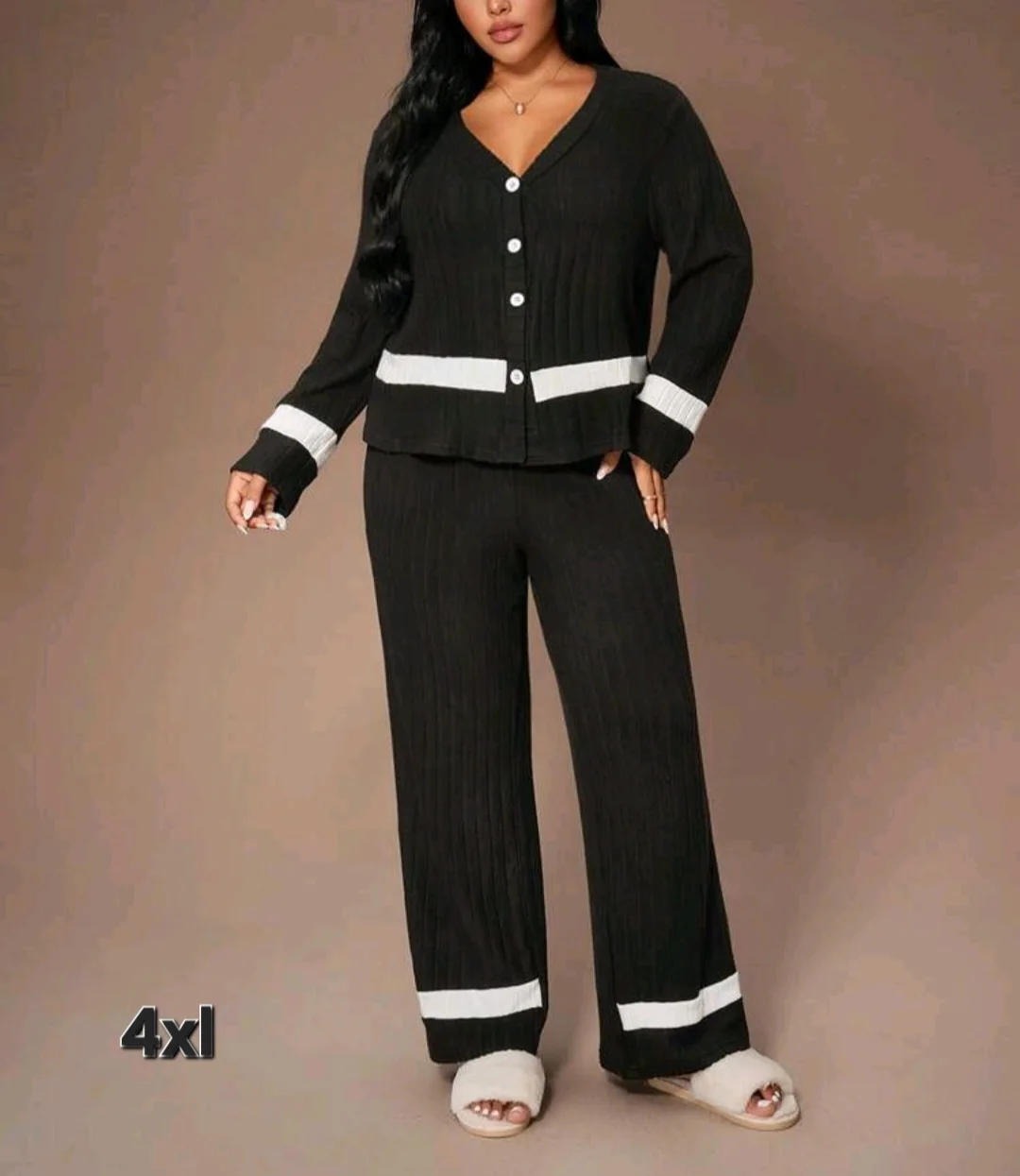Pyjama noir à bandes blanches