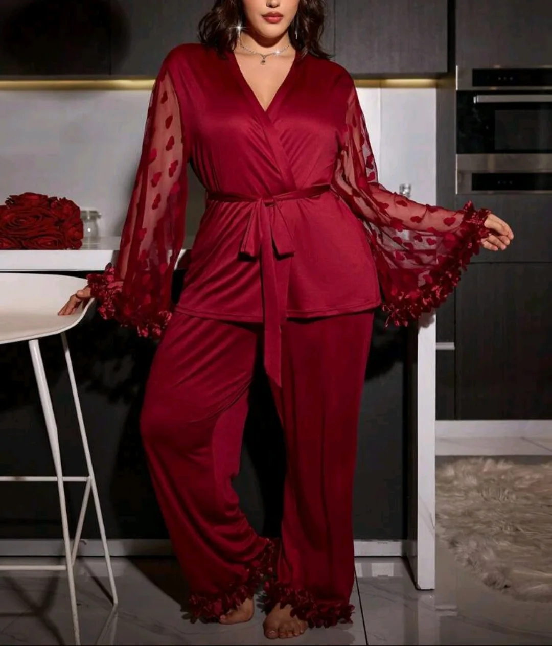 Peignoir satin bordeaux manches tulle