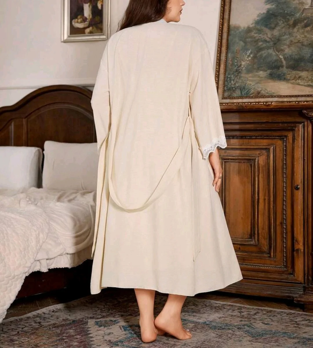 Peignoir beige dentelle