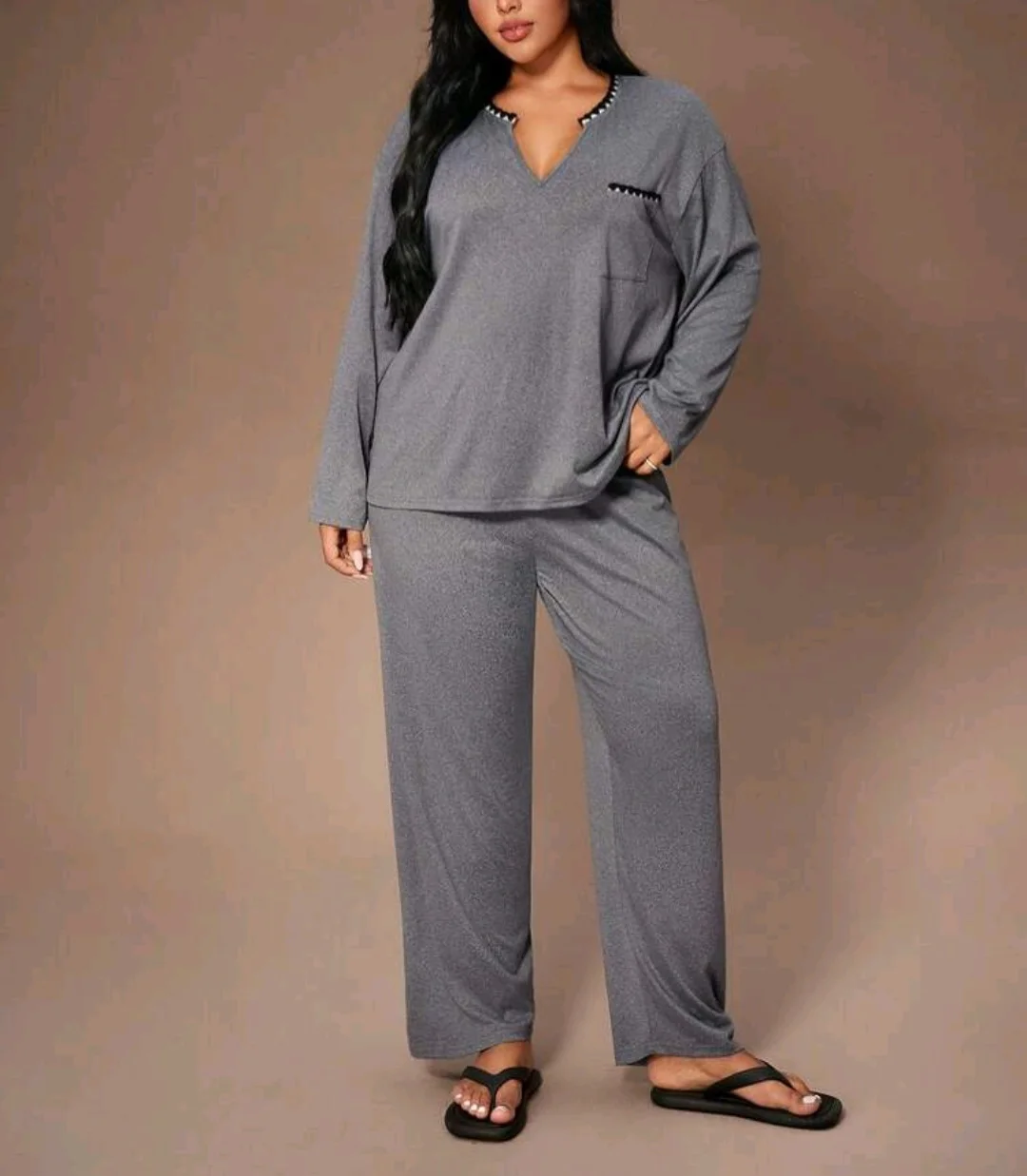 Pyjama gris col V à poche