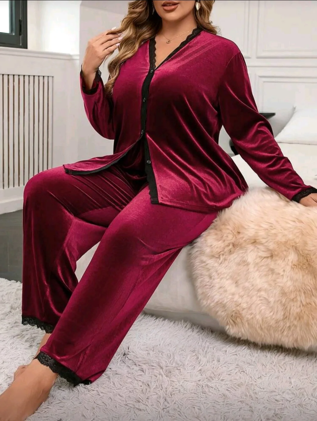 Pyjama velours bordeaux liserés noirs