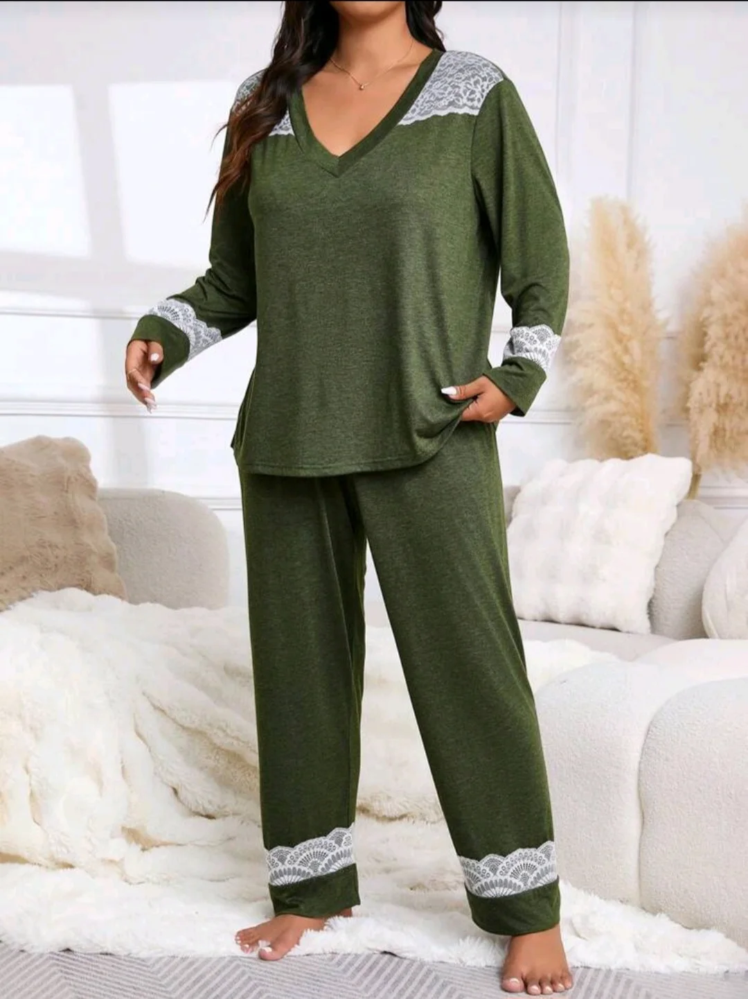 Pyjama vert kaki dentelle