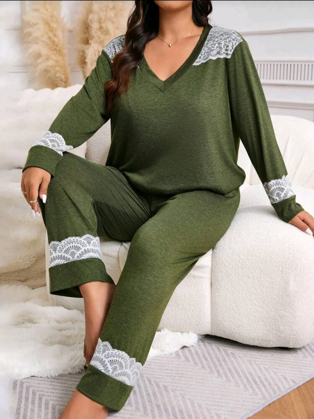 Pyjama vert kaki dentelle