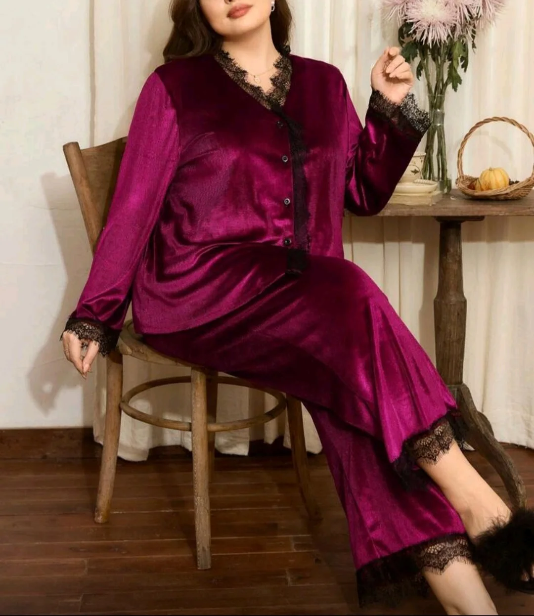 Pyjama velours prune dentelle