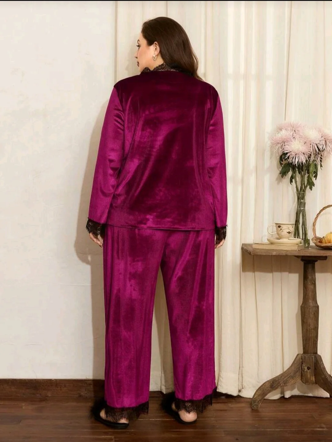Pyjama velours prune dentelle
