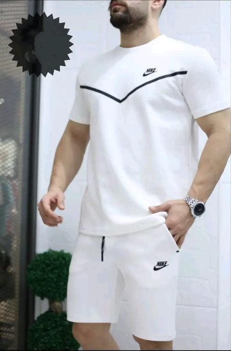 Nike 2  طقم رجالي