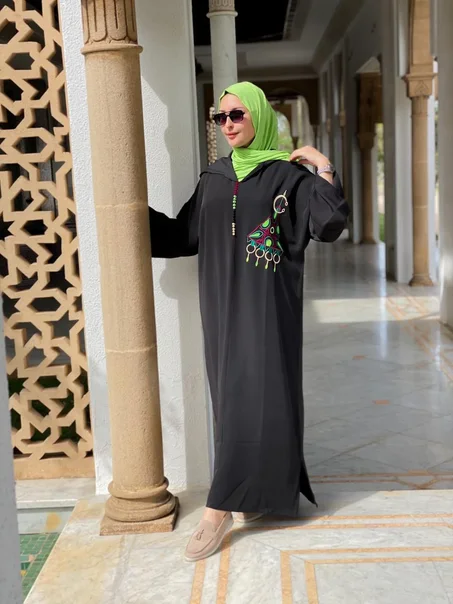 🕋 بمناسبة الشهر الكريم رمضان 🕋 نقدّم لكِ سيدتي جلابة بطرز عصري غاية في الروعة والإتقان 🦋