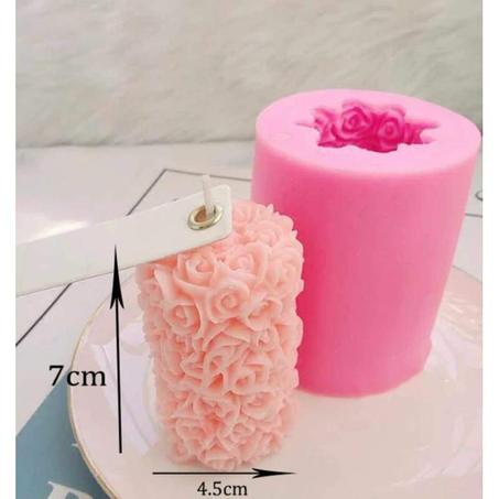 MOULE A BOUGIE FLEUR 7 CM EN SILICONE