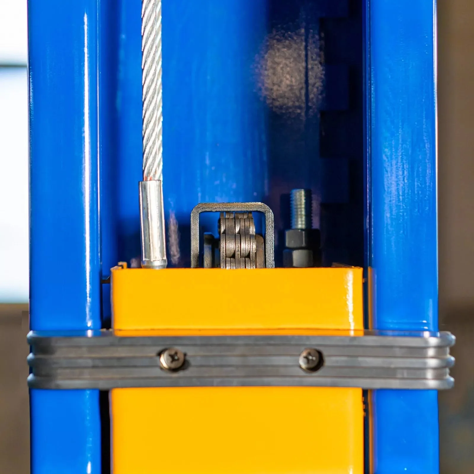 XK L2900 Two Post 9000LB Capacity Car Lift Auto Truck Hoist Industry Leading 220V or 110V FREE SHIPPING