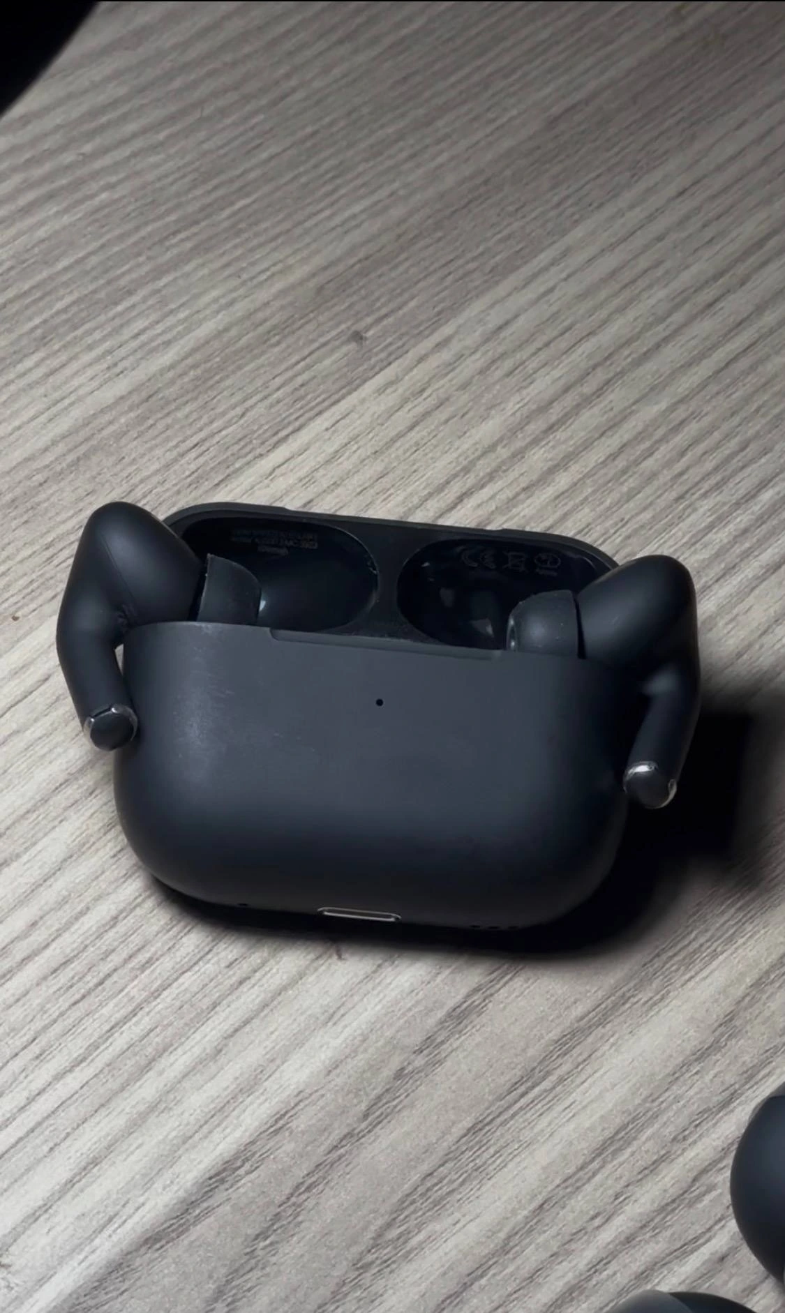 AirPods Pro 2 black edition
