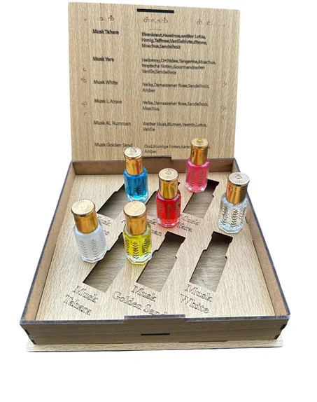 Gift Box alaffan 6X 6ML Parfümöl Musk Tahara / Gold Sand / Musk Al Rumman / Musk Al Aroos / Musk Yara / Musk White Gift Box 19cm x 19cm x 4cm