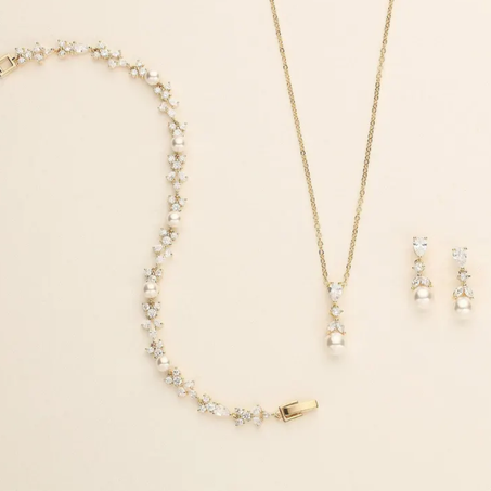 مجموعة مجوهرات