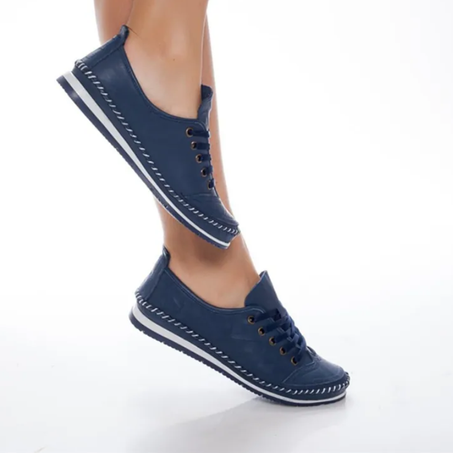 أحذية نسائية مصنوعة من الجلد الطبيعي