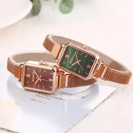 ساعات كوارتز مربعة للنساء