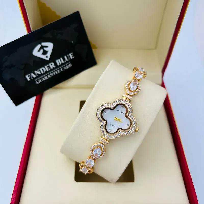 ساعة فندربلو نسائية كلاسيك روز جولد مينا أبيض (A9)