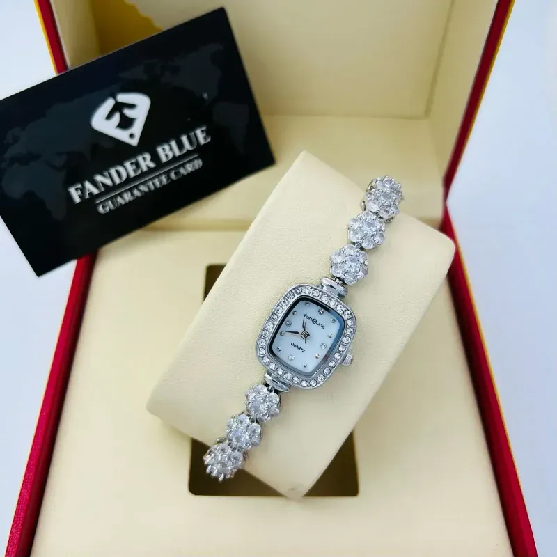 ساعة فندر بلو نسائية كلاسيك سيلفر (A3)