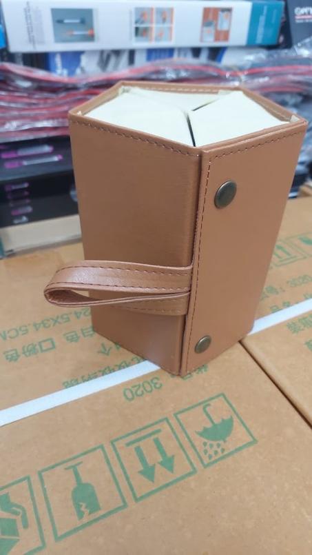 Organisateur Des Lunettes Et Bijoux منظم النظارات والمجوهرات