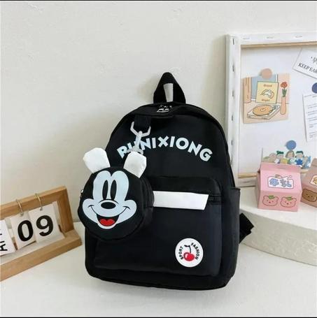 حقيبة مدرسية للأطفال