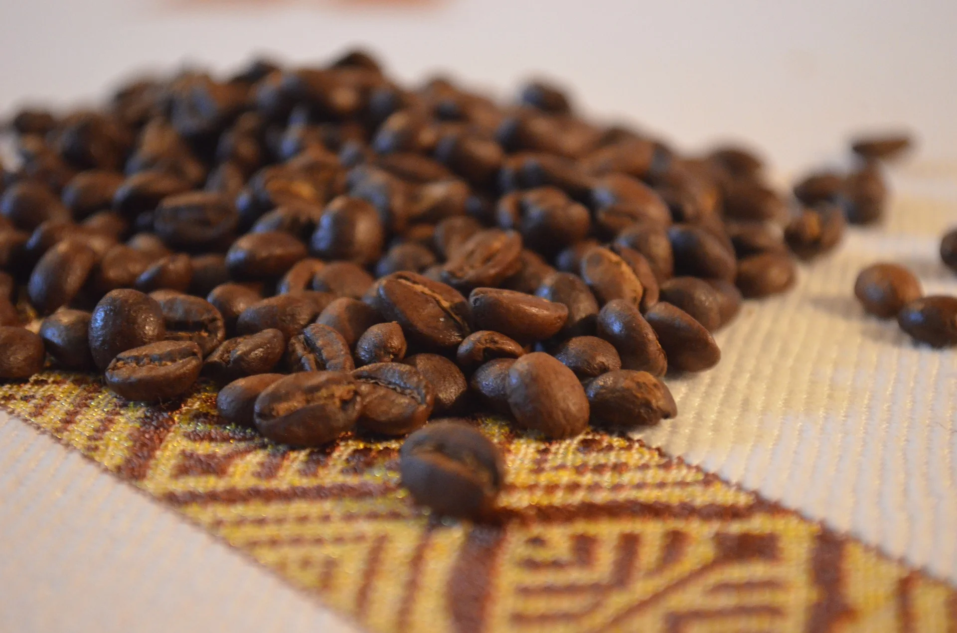 Arabica & Robusta Coffee Blend