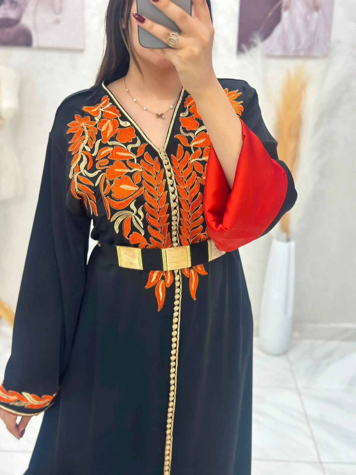 الاسود