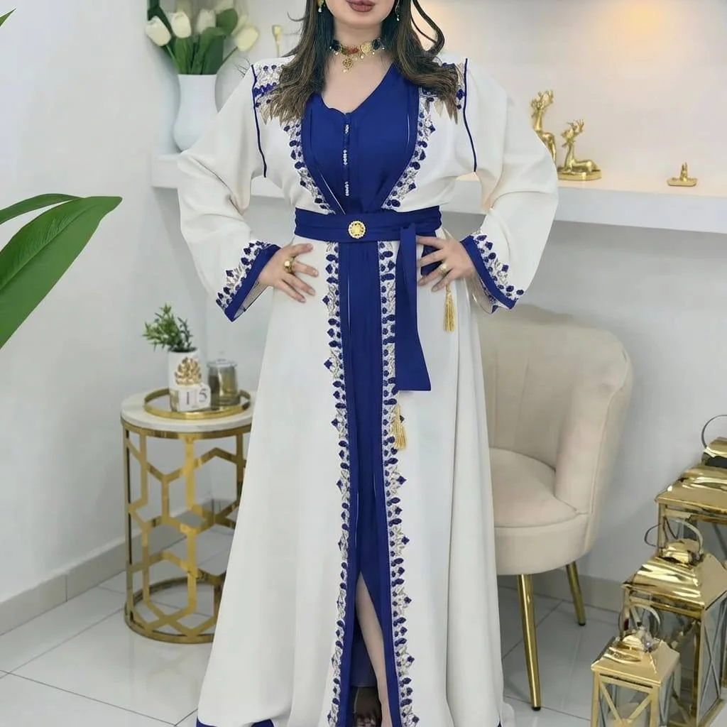 أزرق