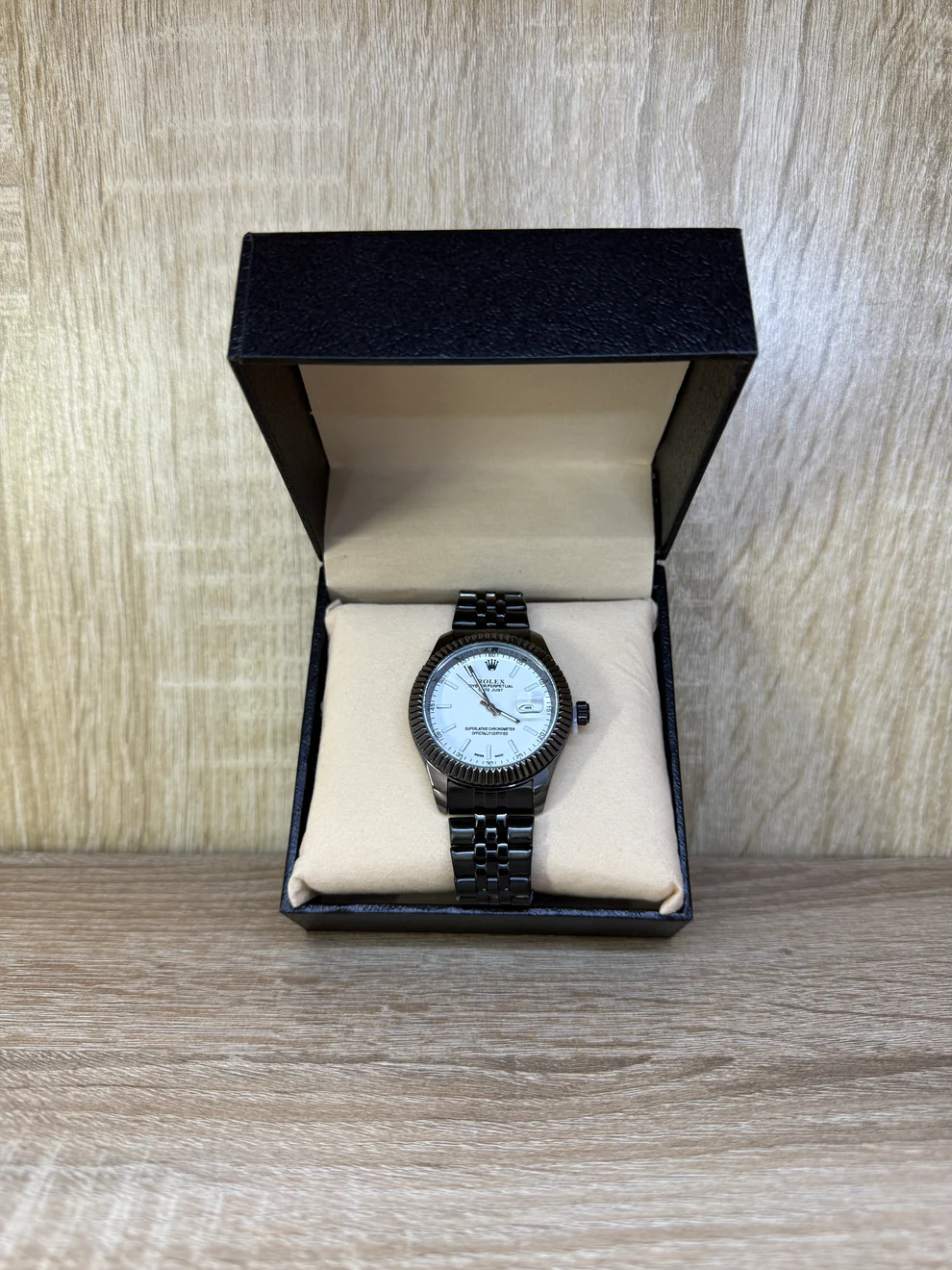 ROLEX DATEJUST NOIR/BLANC BOITE SIMPLE