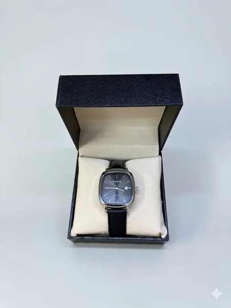 CASIO CARRÉ CUIR