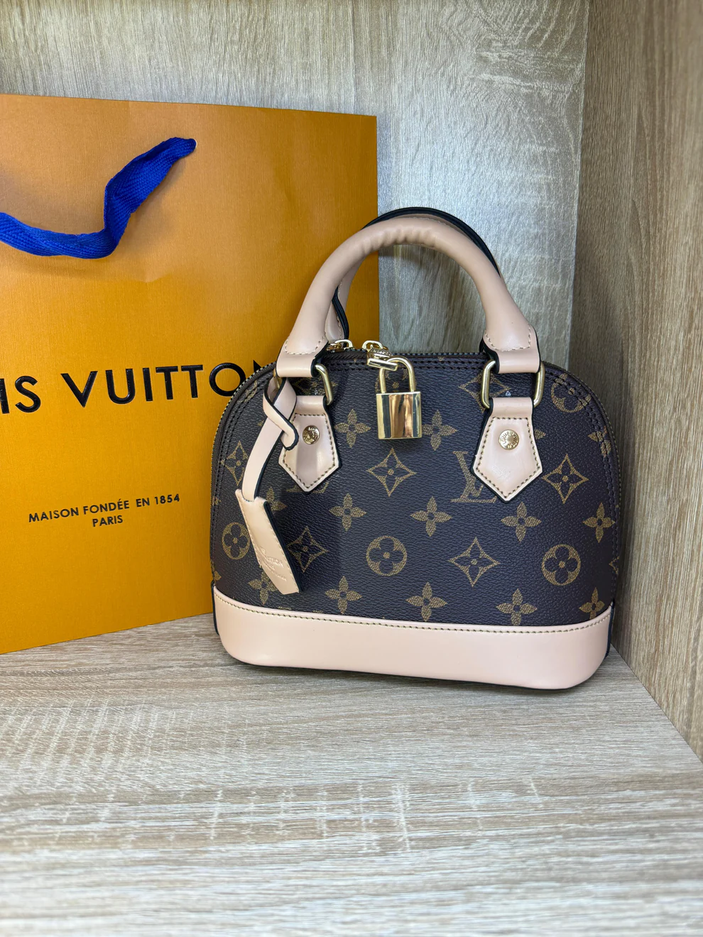 SAC LV 2 FEMMES PETITE TAILLE