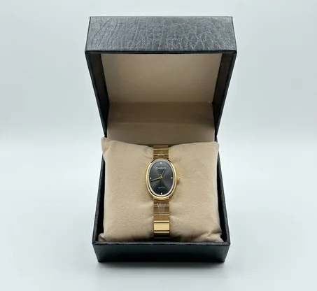 CASIO OVAL FEMMES