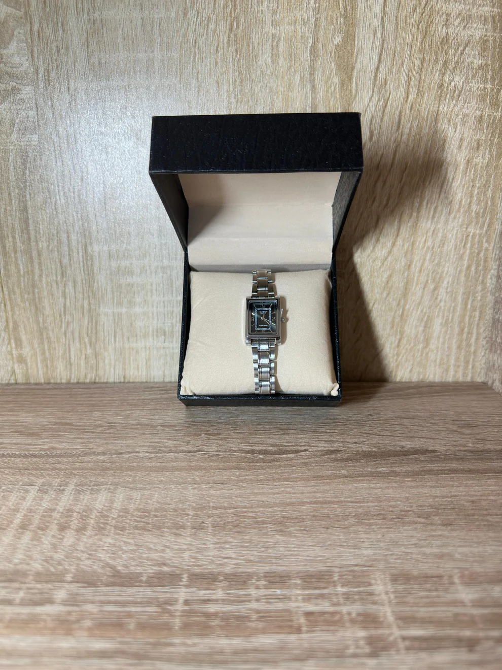 CASIO FEMMES RECTANGULAIRE OLD MONEY