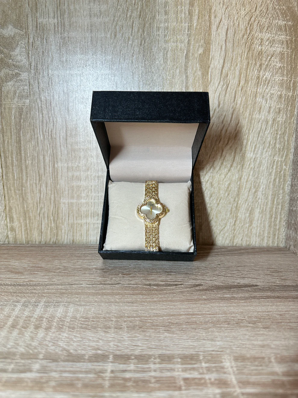 VAN CLEEF FEMMES GOLD TAB BLANC