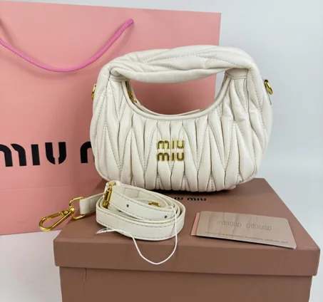 SAC MIU MIU MASTER QUALITÉ 43