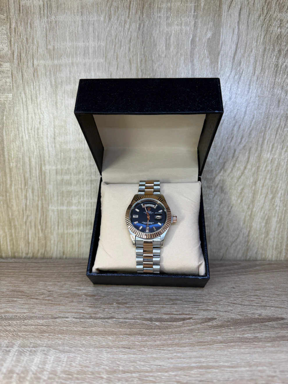 ROLEX HOMMES ROSE GOLD TABLEAU NOIR OFFRE BOITE SIMPLE