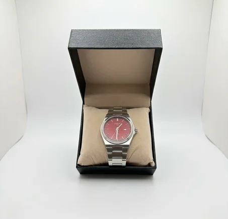 TISSOT ACIER HOMMES TABLEAU ROUGE