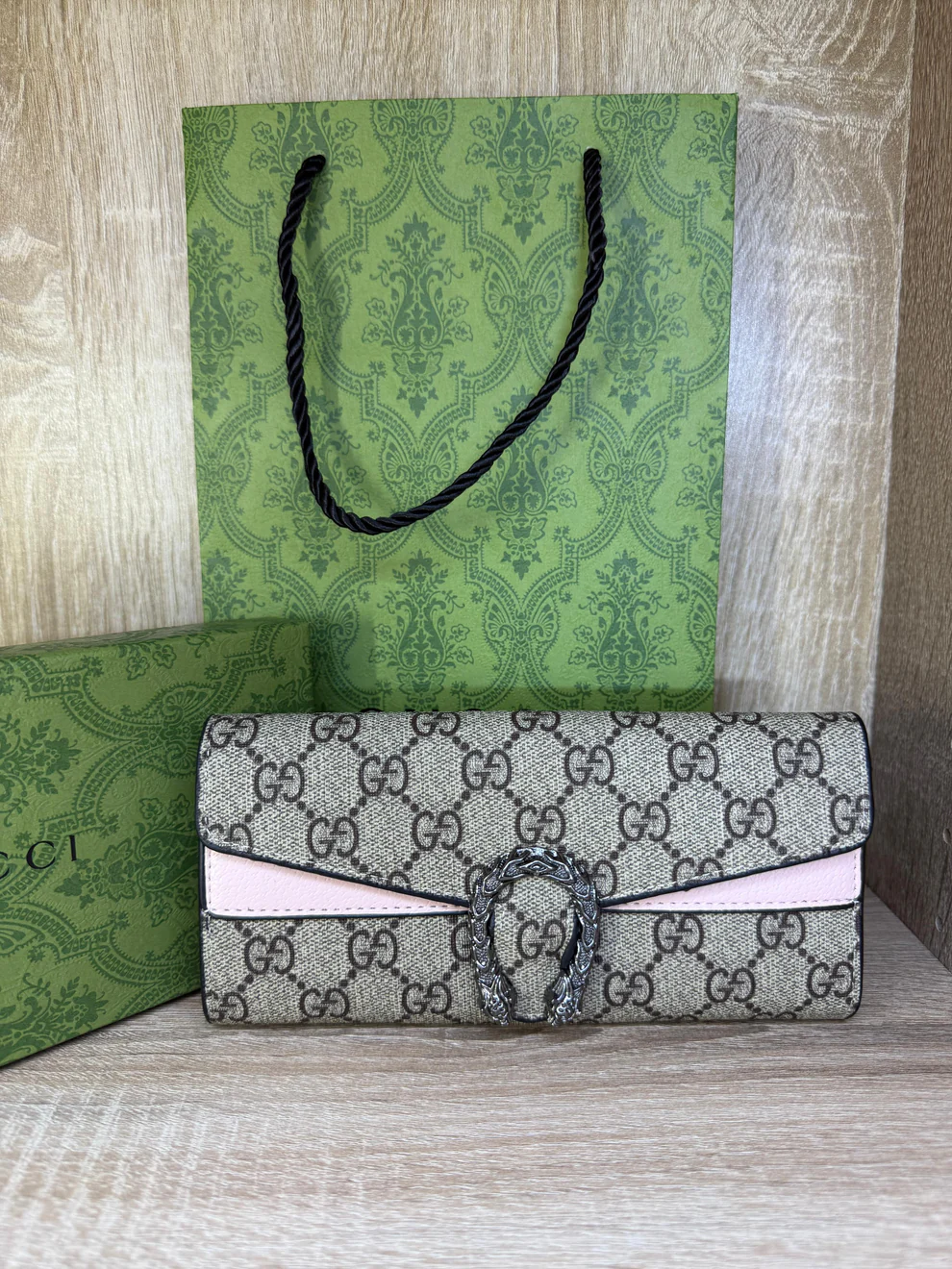 PORTE FEUILLE FEMMES GUCCI AVEC SACHET