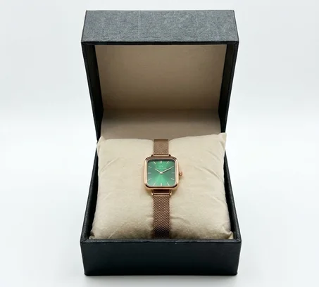DW FEMMES ACIER SIMPLE CARRÉ BOITE SIMPLE
