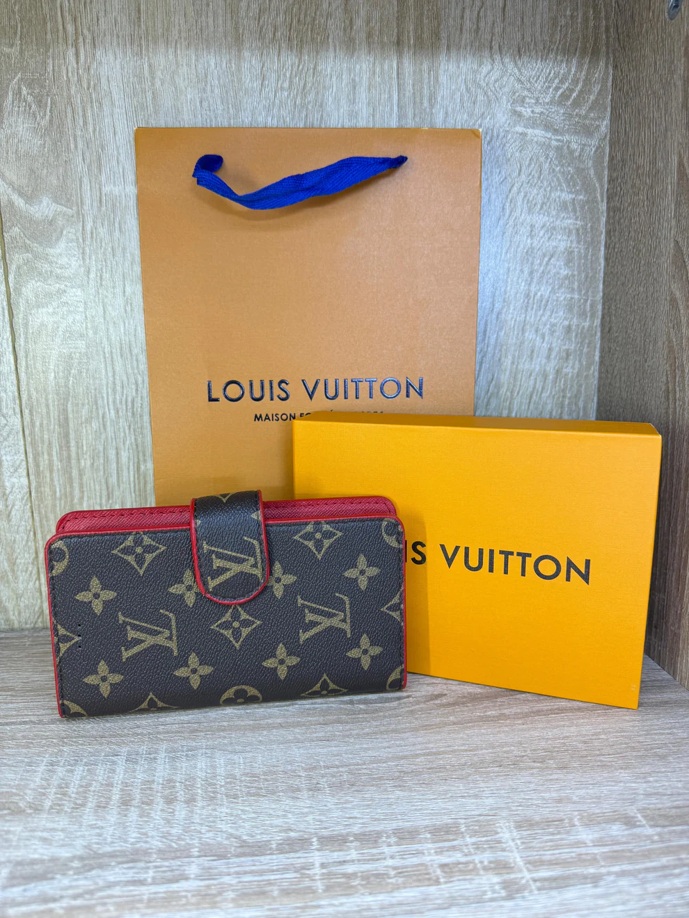 PORTE FEUILLE + MONNAIE + TELEPHONE FEMMES LV ROUGE