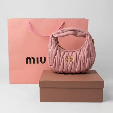 SAC MIU MIU MASTER QUALITÉ 40